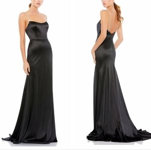Mac Duggal Charmeuse rhinestone strap trumpet Gown Black Size 2,6
